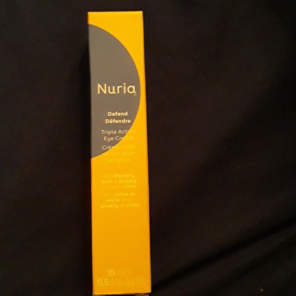 Nuria triple defend eye cream